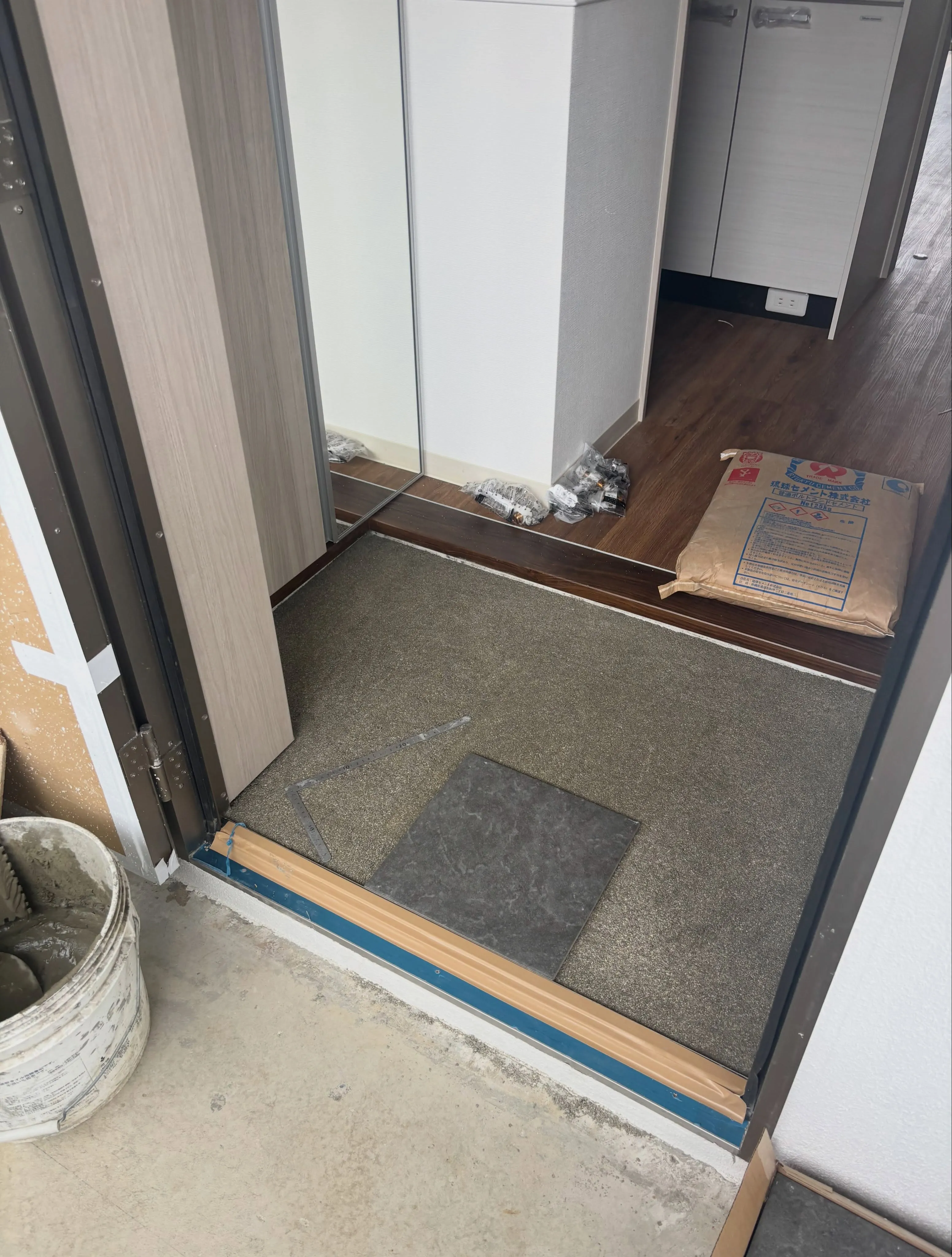株式会社E.Y CON TECHです。
