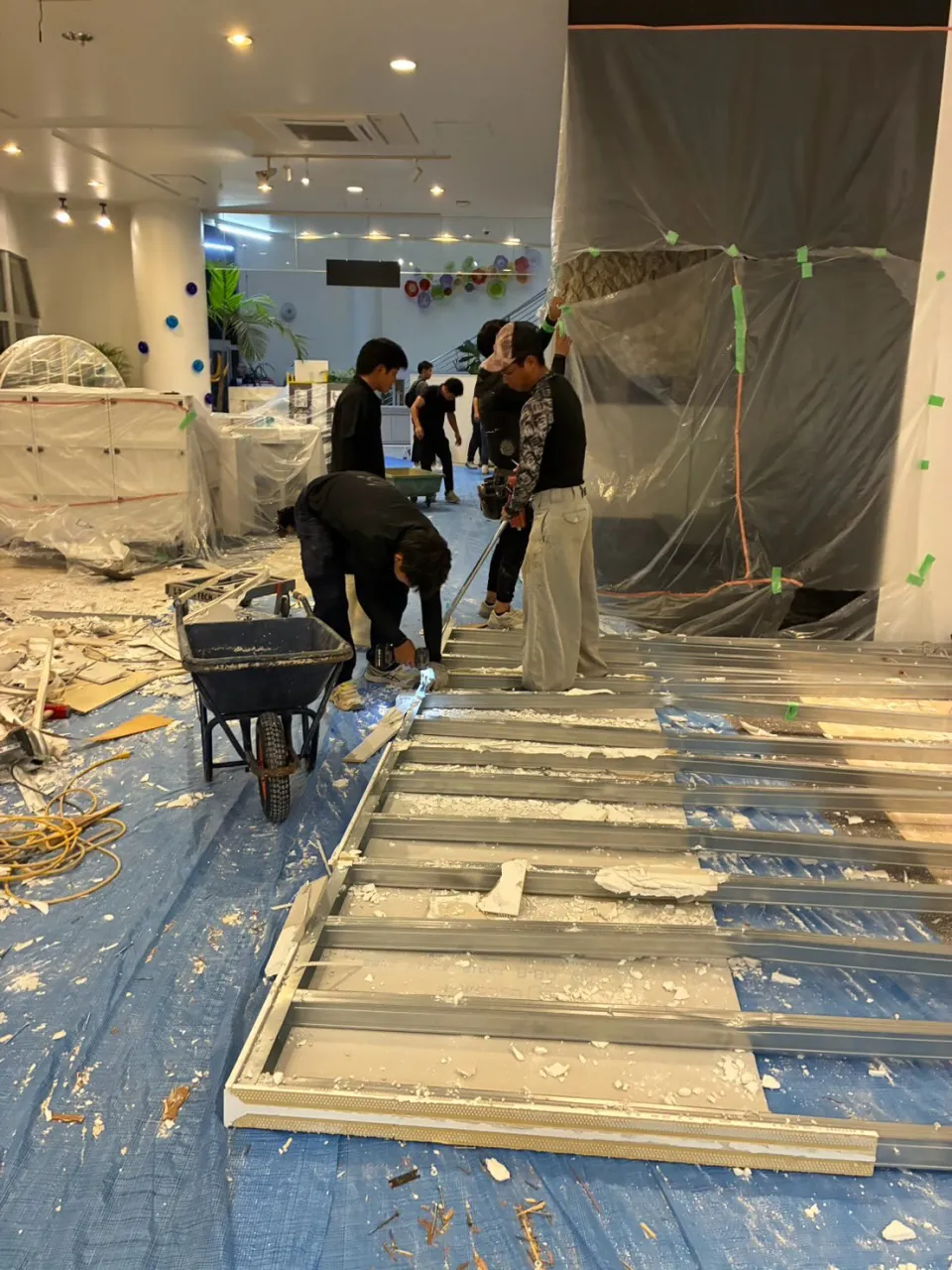 株式会社E.Y CON TECHです!